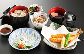 ふく刺しと唐揚げ定食